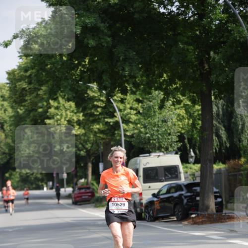 15.06.2025 - REWE Women's Run Jannik Wohlers http://msf.ph/oto/7938236 15.06.2025 08:43:56 Laufen 10529 meine-sportfotos.de