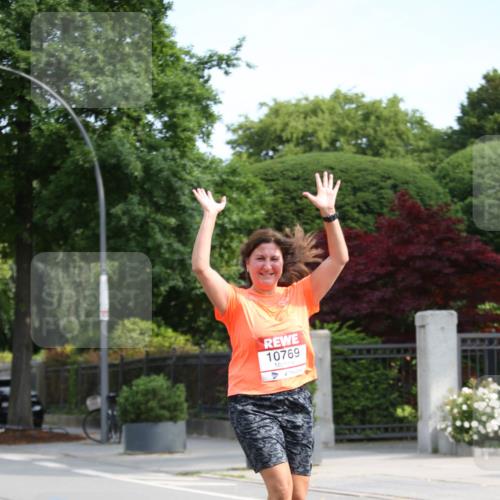 15.06.2025 - REWE Women's Run Jannik Wohlers http://msf.ph/oto/7938266 15.06.2025 09:56:00 Laufen 10769 meine-sportfotos.de