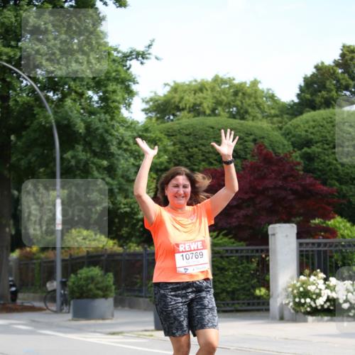 15.06.2025 - REWE Women's Run Jannik Wohlers http://msf.ph/oto/7938275 15.06.2025 09:56:00 Laufen 10769 meine-sportfotos.de
