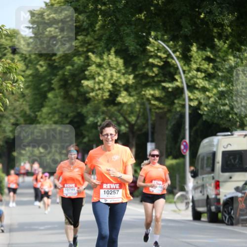15.06.2025 - REWE Women's Run Jannik Wohlers http://msf.ph/oto/7938310 15.06.2025 09:56:07 Laufen 10749, 10257, 646 meine-sportfotos.de