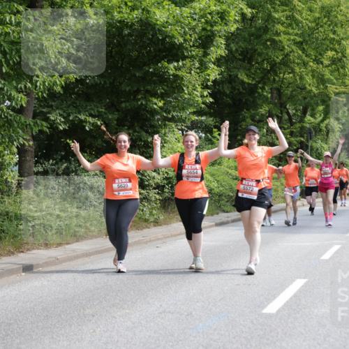 15.06.2025 - REWE Women's Run Jannik Wohlers http://msf.ph/oto/7938320 15.06.2025 10:14:25 Laufen 5654, 5629, 5572 meine-sportfotos.de