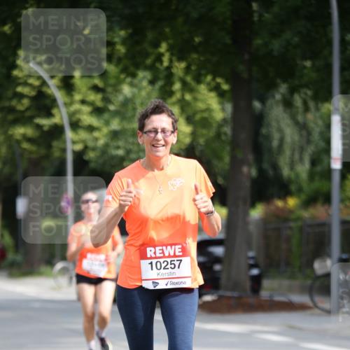 15.06.2025 - REWE Women's Run Jannik Wohlers http://msf.ph/oto/7938373 15.06.2025 09:56:10 Laufen 10257 meine-sportfotos.de