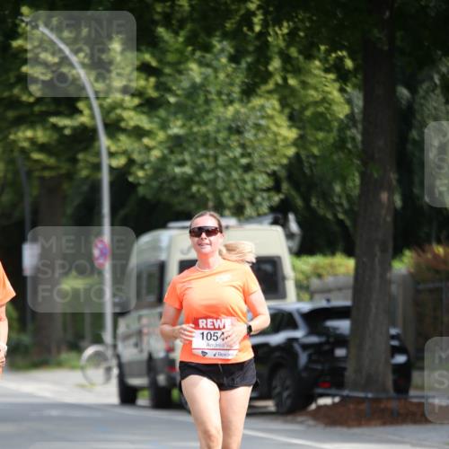 15.06.2025 - REWE Women's Run Jannik Wohlers http://msf.ph/oto/7938407 15.06.2025 09:56:11 Laufen 1054 meine-sportfotos.de