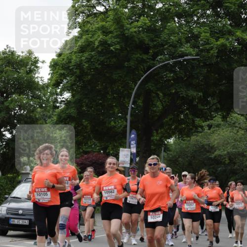 15.06.2025 - REWE Women's Run Jannik Wohlers http://msf.ph/oto/7938430 15.06.2025 08:27:16 Laufen 1043, 10105, 93, 10152, 10582, 10877, 10267, 10370, 10139, 10244 meine-sportfotos.de