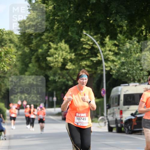 15.06.2025 - REWE Women's Run Jannik Wohlers http://msf.ph/oto/7938434 15.06.2025 09:56:12 Laufen 10749 meine-sportfotos.de