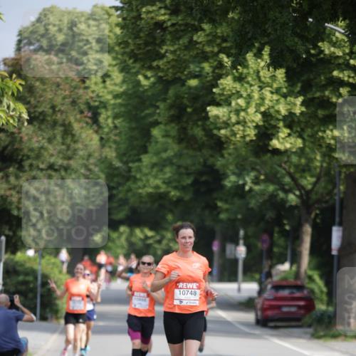 15.06.2025 - REWE Women's Run Jannik Wohlers http://msf.ph/oto/7938436 15.06.2025 08:44:09 Laufen 10748 meine-sportfotos.de