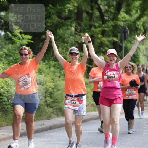 15.06.2025 - REWE Women's Run Jannik Wohlers http://msf.ph/oto/7938454 15.06.2025 10:14:27 Laufen 5362, 5283, 5684, 54, 5545 meine-sportfotos.de