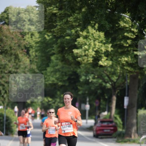 15.06.2025 - REWE Women's Run Jannik Wohlers http://msf.ph/oto/7938467 15.06.2025 08:44:10 Laufen 10866, 10748 meine-sportfotos.de