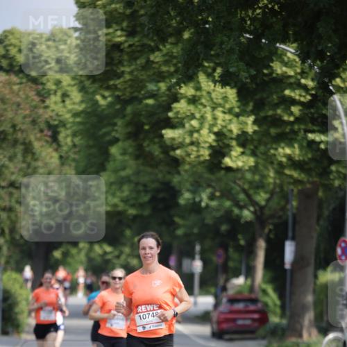 15.06.2025 - REWE Women's Run Jannik Wohlers http://msf.ph/oto/7938477 15.06.2025 08:44:10 Laufen 10748 meine-sportfotos.de