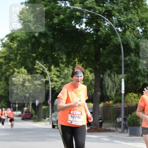 15.06.2025 - REWE Women's Run Jannik Wohlers http://msf.ph/oto/7938491 15.06.2025 09:56:15 Laufen 10749 meine-sportfotos.de
