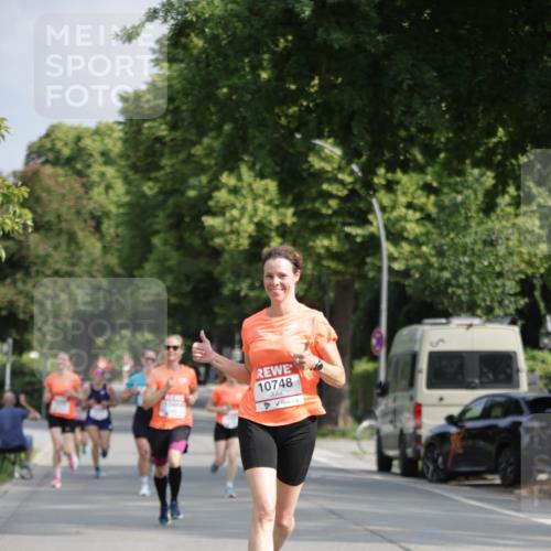 15.06.2025 - REWE Women's Run Jannik Wohlers http://msf.ph/oto/7938510 15.06.2025 08:44:13 Laufen 10904, 10748 meine-sportfotos.de