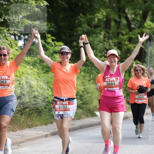15.06.2025 - REWE Women's Run Jannik Wohlers http://msf.ph/oto/7938524 15.06.2025 10:14:29 Laufen 5362, 5283, 5684, 6011, 5545 meine-sportfotos.de