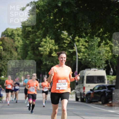 15.06.2025 - REWE Women's Run Jannik Wohlers http://msf.ph/oto/7938528 15.06.2025 08:44:13 Laufen 10748 meine-sportfotos.de