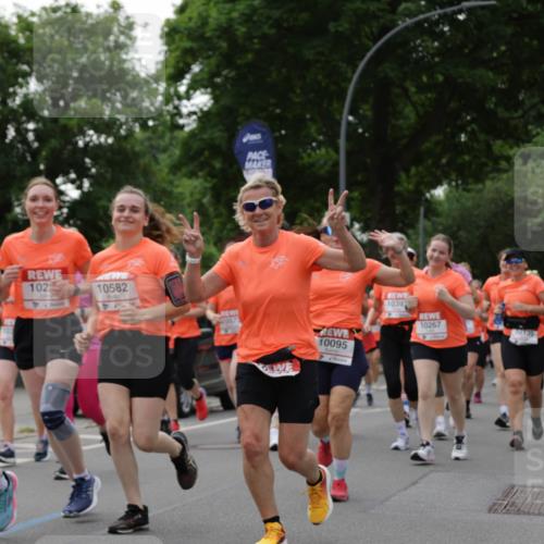 15.06.2025 - REWE Women's Run Jannik Wohlers http://msf.ph/oto/7938557 15.06.2025 08:27:18 Laufen 10105, 102, 10582, 10095, 1039, 10267, 10139, 10370 meine-sportfotos.de