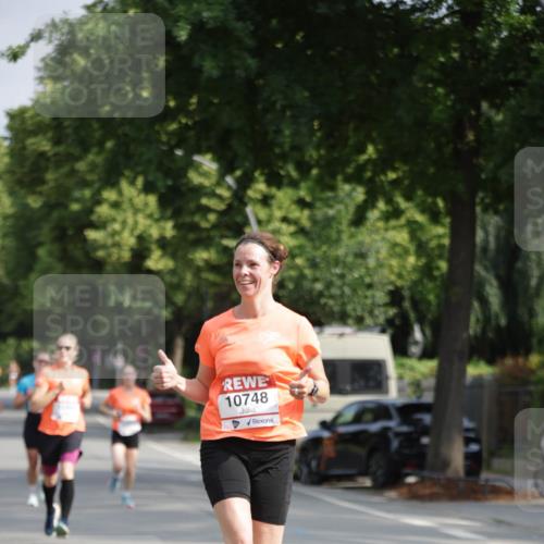 15.06.2025 - REWE Women's Run Jannik Wohlers http://msf.ph/oto/7938564 15.06.2025 08:44:13 Laufen 10748 meine-sportfotos.de