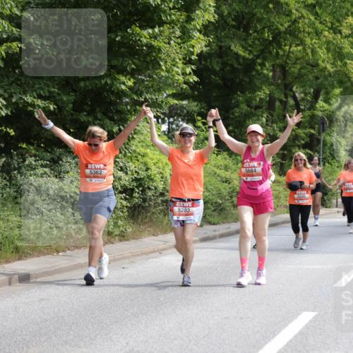 15.06.2025 - REWE Women's Run Jannik Wohlers http://msf.ph/oto/7938580 15.06.2025 10:14:29 Laufen 5362, 5283, 5684, 5011, 5545 meine-sportfotos.de