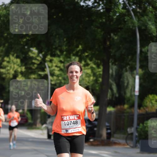 15.06.2025 - REWE Women's Run Jannik Wohlers http://msf.ph/oto/7938600 15.06.2025 08:44:14 Laufen 10748 meine-sportfotos.de