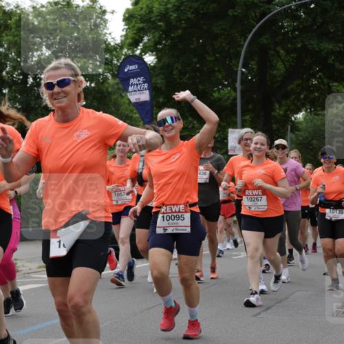 15.06.2025 - REWE Women's Run Jannik Wohlers http://msf.ph/oto/7938618 15.06.2025 08:27:19 Laufen 10381, 10582, 1, 06, 00, 1057, 4, 10095, 438, 10267, 10139, 10370, 10107 meine-sportfotos.de