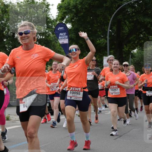 15.06.2025 - REWE Women's Run Jannik Wohlers http://msf.ph/oto/7938627 15.06.2025 08:27:19 Laufen 10381, 10582, 10, 57, 06, 00, 10095, 10438, 0515, 10198, 10267, 10370, 10107, 10139 meine-sportfotos.de
