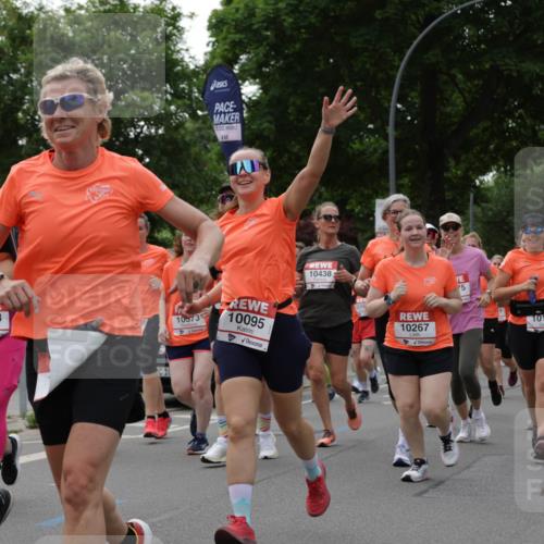 15.06.2025 - REWE Women's Run Jannik Wohlers http://msf.ph/oto/7938645 15.06.2025 08:27:19 Laufen 10, 10582, 58, 1, 10573, 00, 10095, 10438, 10267, 75, 10139, 101, 10370, 10102 meine-sportfotos.de