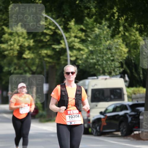 15.06.2025 - REWE Women's Run Jannik Wohlers http://msf.ph/oto/7938660 15.06.2025 09:56:29 Laufen 10304 meine-sportfotos.de