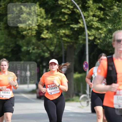 15.06.2025 - REWE Women's Run Jannik Wohlers http://msf.ph/oto/7938679 15.06.2025 09:56:30 Laufen 10593, 10524 meine-sportfotos.de