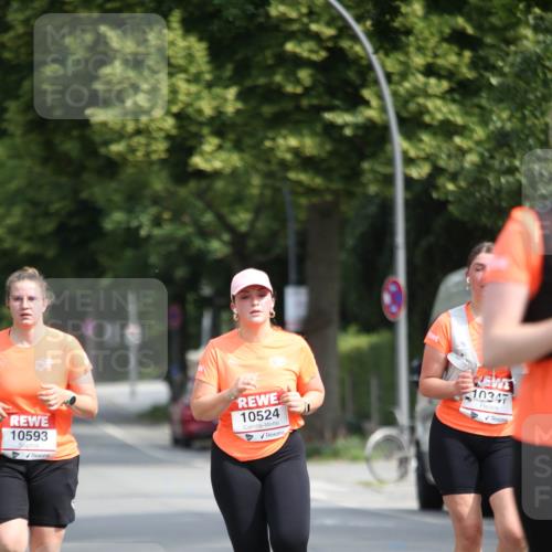 15.06.2025 - REWE Women's Run Jannik Wohlers http://msf.ph/oto/7938685 15.06.2025 09:56:30 Laufen 10593, 10524, 1034 meine-sportfotos.de