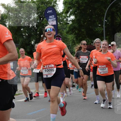 15.06.2025 - REWE Women's Run Jannik Wohlers http://msf.ph/oto/7938706 15.06.2025 08:27:19 Laufen 10152, 0788, 06, 00, 10095, 108, 10438, 10267, 051, 211, 10139 meine-sportfotos.de