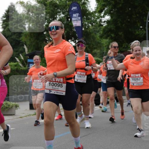 15.06.2025 - REWE Women's Run Jannik Wohlers http://msf.ph/oto/7938746 15.06.2025 08:27:19 Laufen 758, 10152, 10095, 00, 0, 1100, 10877, 1082, 104, 10267, 175, 10139 meine-sportfotos.de
