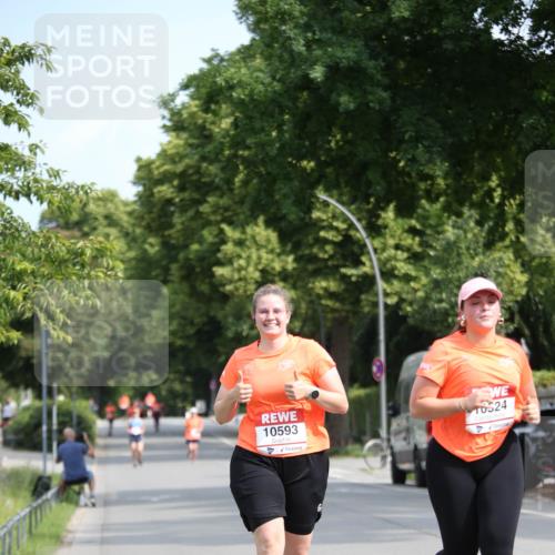 15.06.2025 - REWE Women's Run Jannik Wohlers http://msf.ph/oto/7938765 15.06.2025 09:56:33 Laufen 524, 10593 meine-sportfotos.de