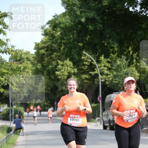 15.06.2025 - REWE Women's Run Jannik Wohlers http://msf.ph/oto/7938768 15.06.2025 09:56:33 Laufen 10593, 0524 meine-sportfotos.de