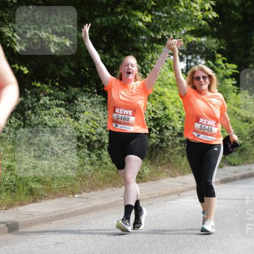 15.06.2025 - REWE Women's Run Jannik Wohlers http://msf.ph/oto/7938771 15.06.2025 10:14:33 Laufen 684, 5488, 5545, 5011 meine-sportfotos.de