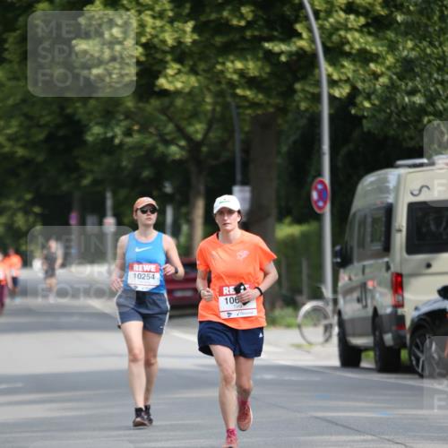15.06.2025 - REWE Women's Run Jannik Wohlers http://msf.ph/oto/7938794 15.06.2025 09:56:54 Laufen 10254, 106 meine-sportfotos.de
