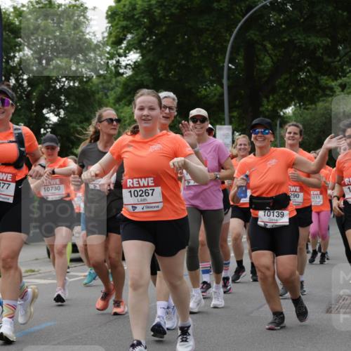 15.06.2025 - REWE Women's Run Jannik Wohlers http://msf.ph/oto/7938796 15.06.2025 08:27:20 Laufen 06, 00, 2, 10788, 1057, 10877, 10730, 106, 10267, 10139, 290, 10370, 0211, 0107 meine-sportfotos.de