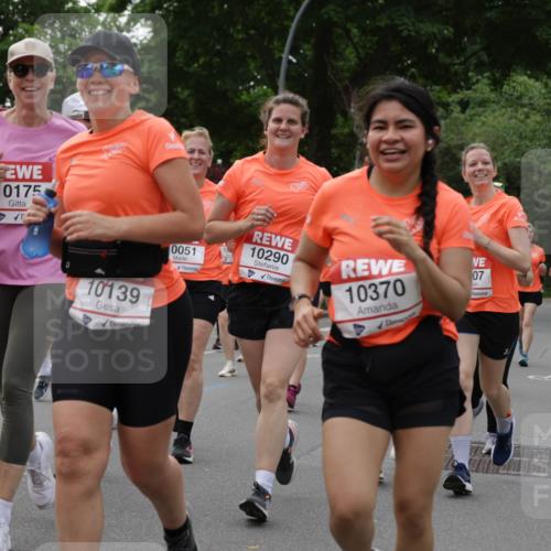 15.06.2025 - REWE Women's Run Jannik Wohlers http://msf.ph/oto/7938884 15.06.2025 08:27:21 Laufen 10175, 10139, 0051, 10290, 10370, 07 meine-sportfotos.de