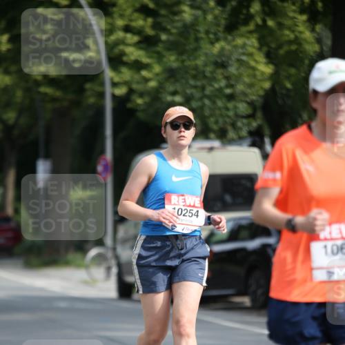 15.06.2025 - REWE Women's Run Jannik Wohlers http://msf.ph/oto/7938914 15.06.2025 09:56:59 Laufen 0254 meine-sportfotos.de