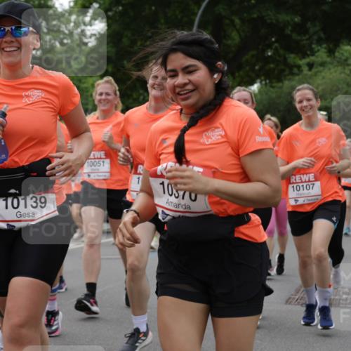 15.06.2025 - REWE Women's Run Jannik Wohlers http://msf.ph/oto/7938924 15.06.2025 08:27:21 Laufen 10139, 10051, 1, 10570, 10107 meine-sportfotos.de