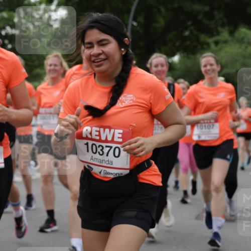 15.06.2025 - REWE Women's Run Jannik Wohlers http://msf.ph/oto/7938941 15.06.2025 08:27:22 Laufen 40, 10139, 10370, 10107 meine-sportfotos.de