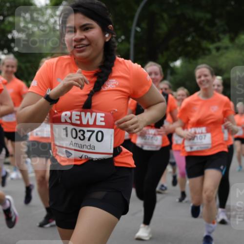 15.06.2025 - REWE Women's Run Jannik Wohlers http://msf.ph/oto/7938960 15.06.2025 08:27:22 Laufen 10139, 10370, 10760, 107 meine-sportfotos.de