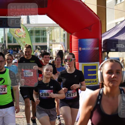 13.06.2025 - Holstenköstenlauf Felixshl http://msf.ph/oto/7939007 13.06.2025 18:05:57 Laufen 2102, 2206, 2445, 2659, 2954, 2963, 2977, 2980, 3200, 3207, 3266, 3572 meine-sportfotos.de