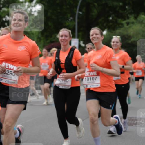 15.06.2025 - REWE Women's Run Jannik Wohlers http://msf.ph/oto/7939013 15.06.2025 08:27:22 Laufen 290, 10780, 10107 meine-sportfotos.de