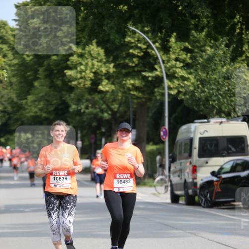 15.06.2025 - REWE Women's Run Jannik Wohlers http://msf.ph/oto/7939024 15.06.2025 09:57:17 Laufen 10639, 10482 meine-sportfotos.de