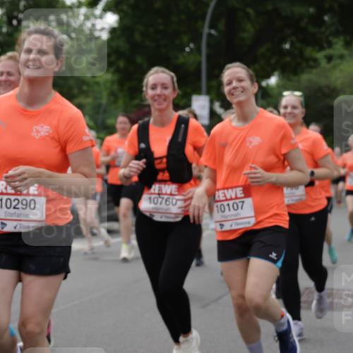 15.06.2025 - REWE Women's Run Jannik Wohlers http://msf.ph/oto/7939028 15.06.2025 08:27:22 Laufen 10760, 10290, 10107 meine-sportfotos.de