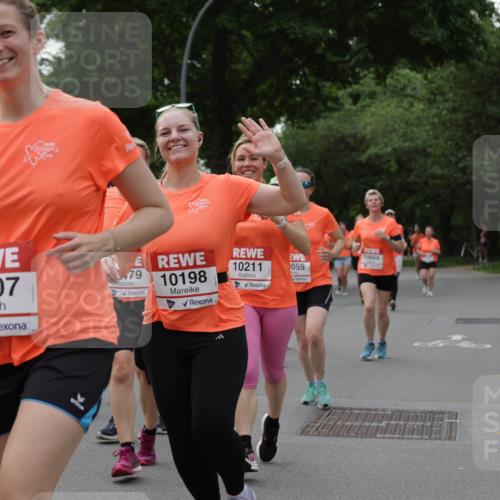 15.06.2025 - REWE Women's Run Jannik Wohlers http://msf.ph/oto/7939084 15.06.2025 08:27:23 Laufen 0760, 10107, 4, 79, 10198, 10211, 10664, 059 meine-sportfotos.de