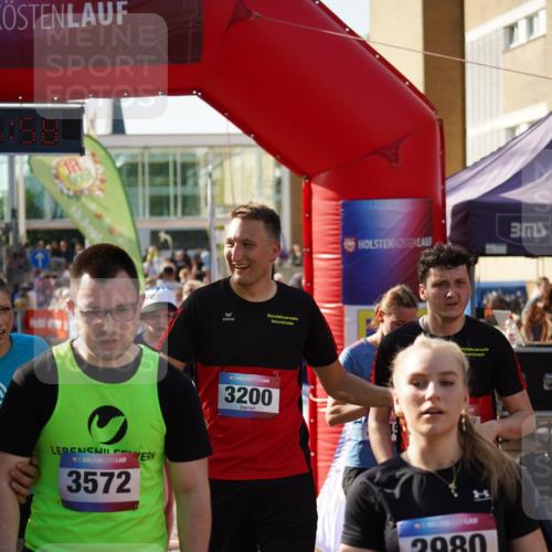 13.06.2025 - Holstenköstenlauf Felixshl http://msf.ph/oto/7939113 13.06.2025 18:05:59 Laufen 2102, 2206, 2445, 2659, 2954, 2963, 2977, 2980, 3200, 3207, 3266, 3572 meine-sportfotos.de