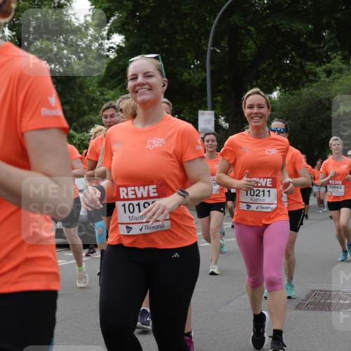 15.06.2025 - REWE Women's Run Jannik Wohlers http://msf.ph/oto/7939121 15.06.2025 08:27:23 Laufen 10107, 1019, 26, 10664, 0211 meine-sportfotos.de