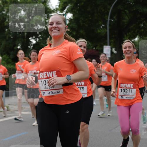 15.06.2025 - REWE Women's Run Jannik Wohlers http://msf.ph/oto/7939139 15.06.2025 08:27:23 Laufen 10, 79, 10211 meine-sportfotos.de
