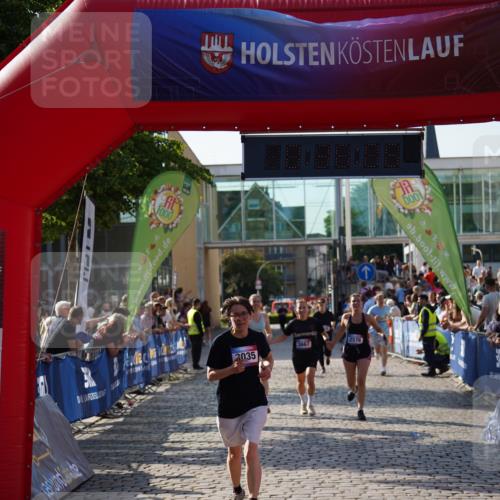 13.06.2025 - Holstenköstenlauf Felixshl http://msf.ph/oto/7939155 13.06.2025 18:06:07 Laufen 2576, 2915, 2954, 3035, 3661, 3667 meine-sportfotos.de
