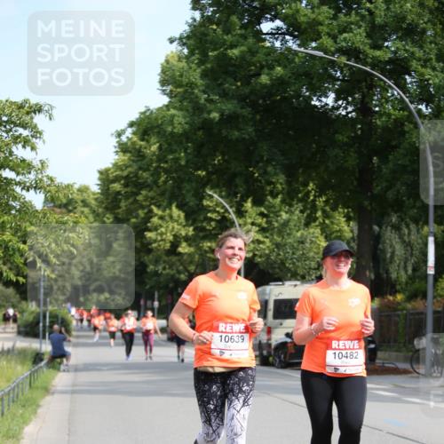 15.06.2025 - REWE Women's Run Jannik Wohlers http://msf.ph/oto/7939162 15.06.2025 09:57:20 Laufen 10639, 10482 meine-sportfotos.de