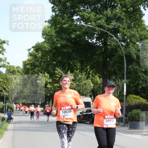 15.06.2025 - REWE Women's Run Jannik Wohlers http://msf.ph/oto/7939197 15.06.2025 09:57:21 Laufen 10639, 10482 meine-sportfotos.de